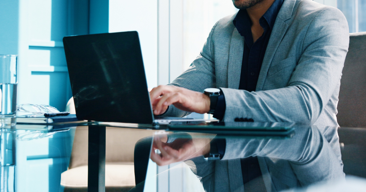 presenten aviso de suspensión